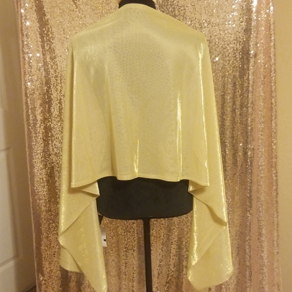 Cejon Textured Metallic Wrap - Picture 2 of 7